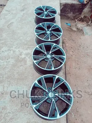 18 Rim Alloyed Wheels