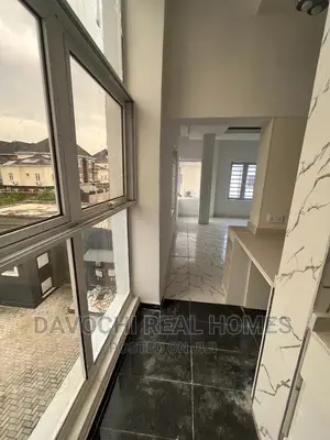 2bdrm Apartment in Ikate, Lekki for sale