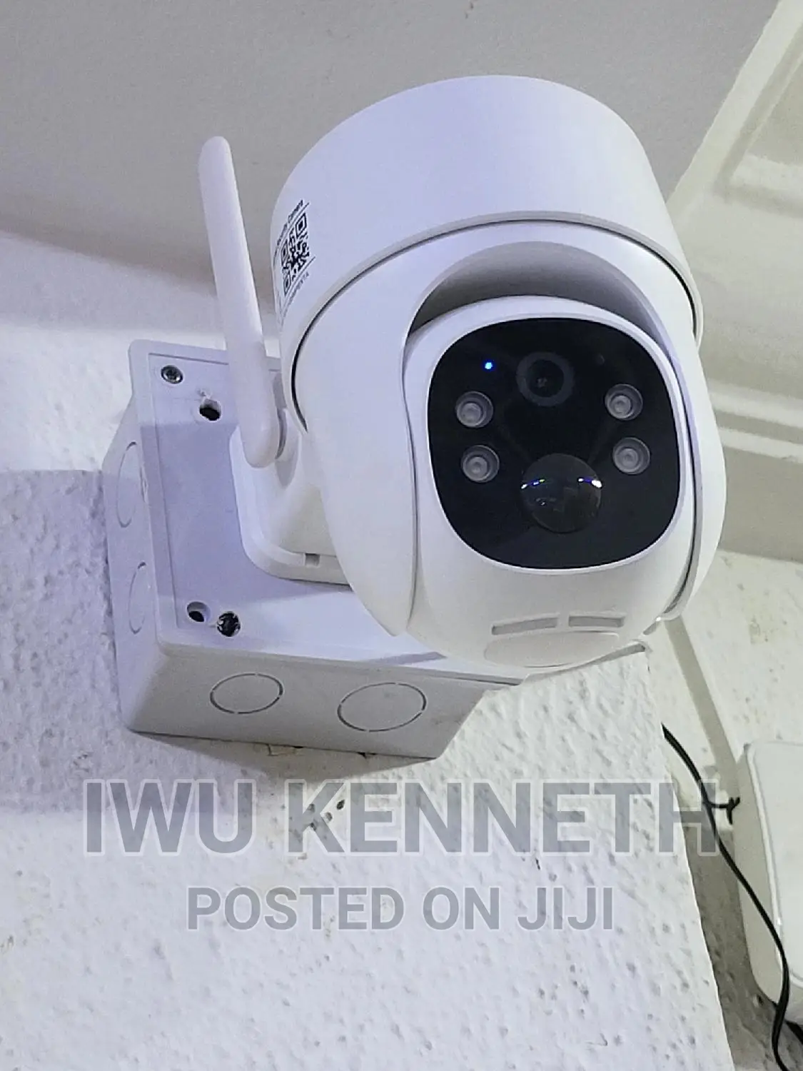 Indoor PTZ Solar Camera