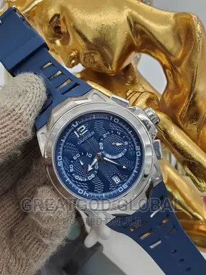 *Luxury Cartier Watch