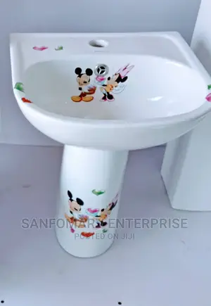 Children Basin and Pedestal