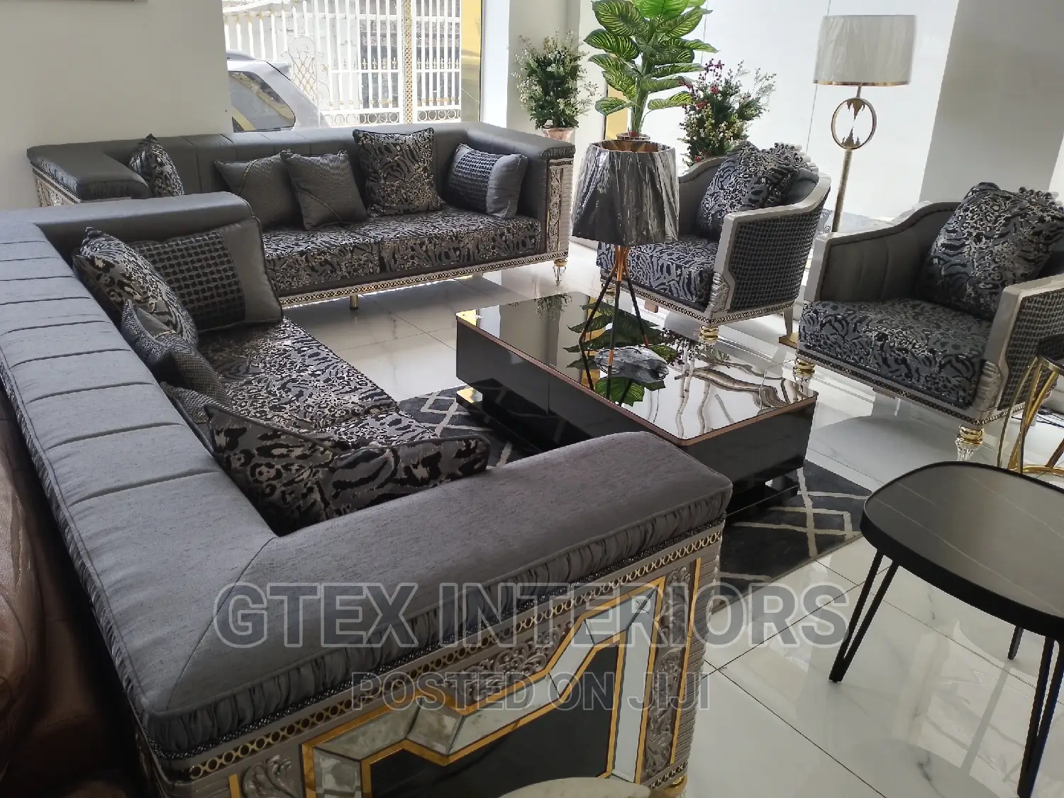 Contemporary Sofa Chair