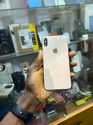 Photo - Apple iPhone XS Max 64 GB White