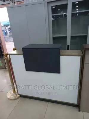 Executive Receptionist Table