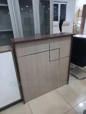 Executive Receptionist Table