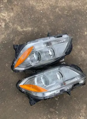 Ml350 2013 Set of Non LED Headlights