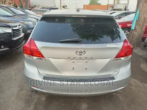 Toyota Venza V6 AWD 2010 Silver