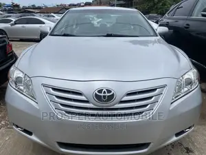 Toyota Camry 2009 Silver