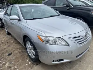 Toyota Camry 2009 Silver