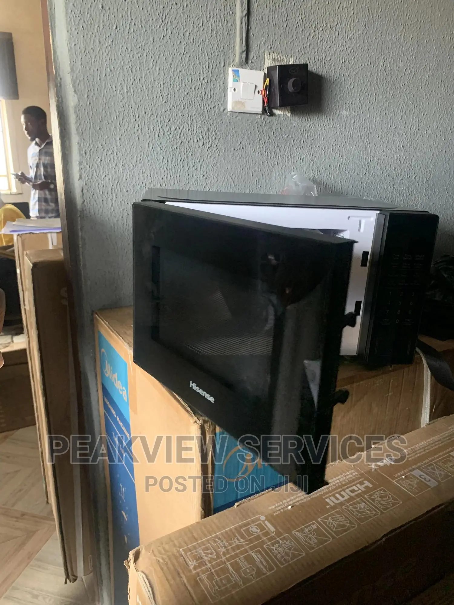 Standard Digital Hisense H20MOBS11 Microwave