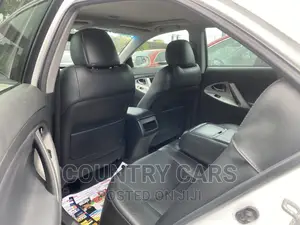 Toyota Camry 2010 White