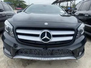 Mercedes-Benz GLA 250 2016 Black