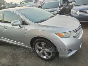 Toyota Venza V6 AWD 2011 Silver