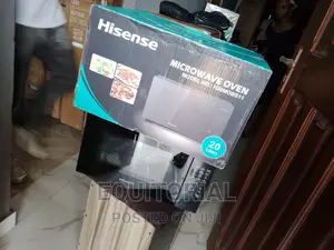 Hisense 20 Original Microwave Black