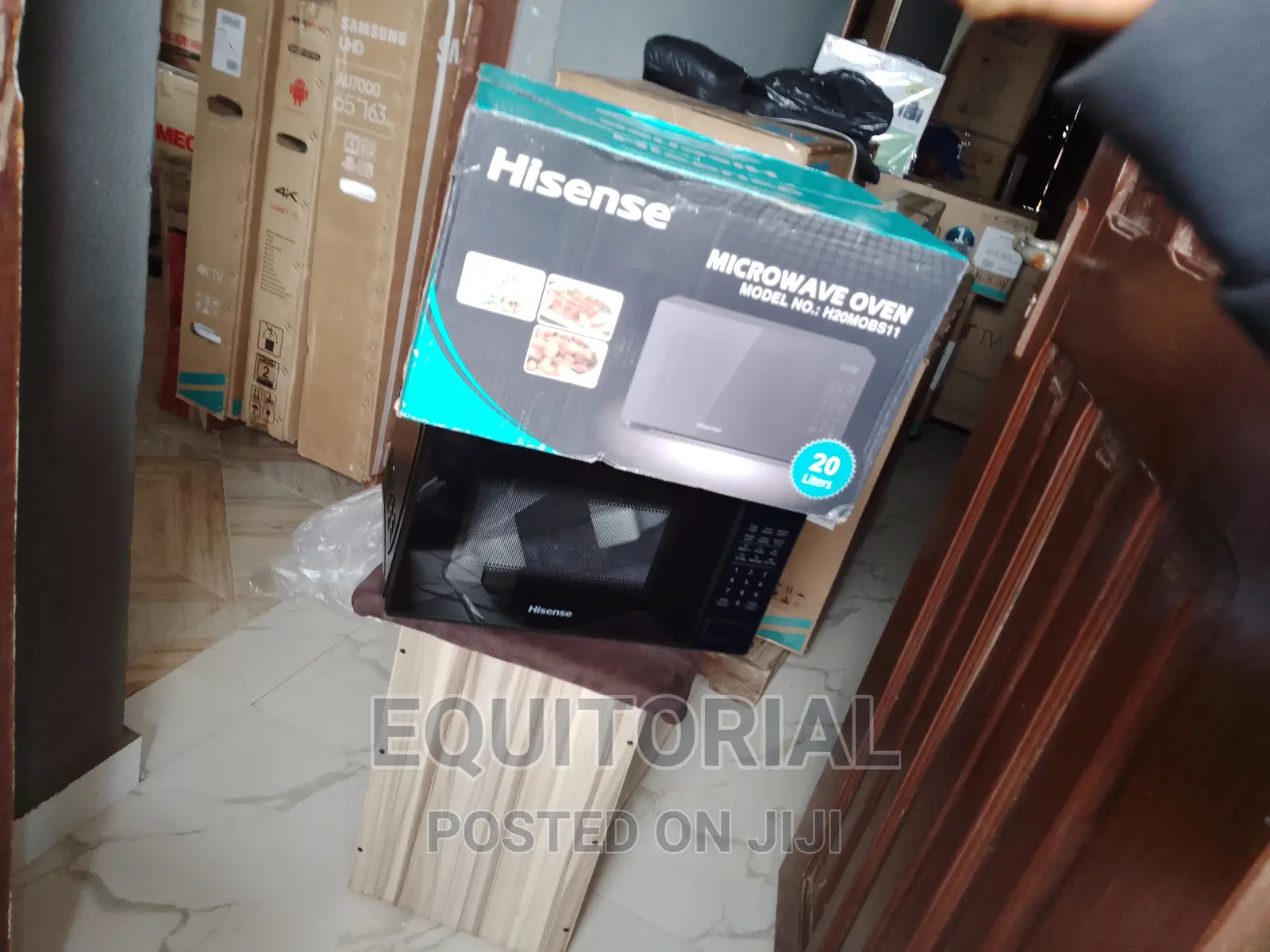 Hisense 20l Black Microwave Oven