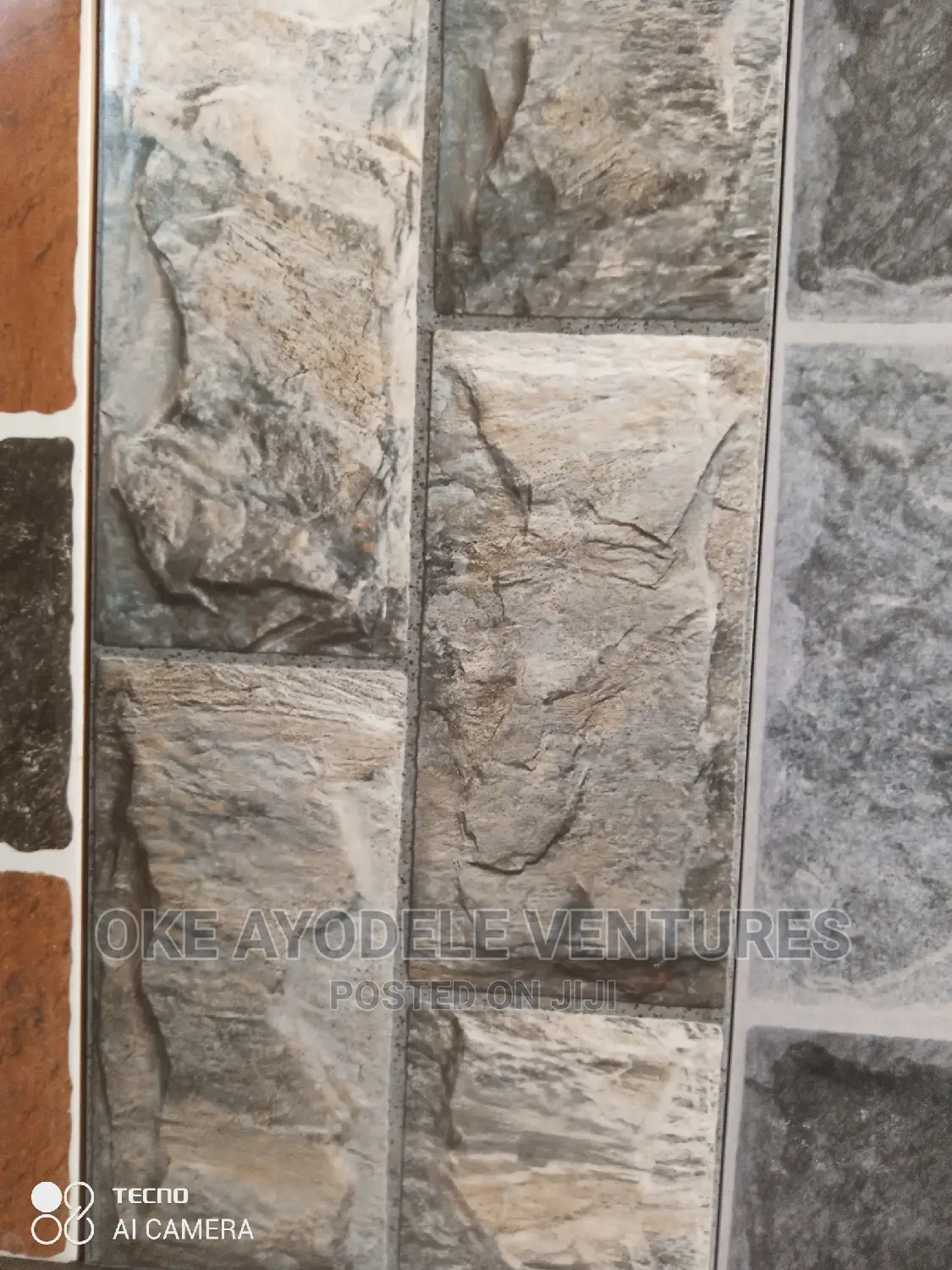 25873 Crack Wall Tiles
