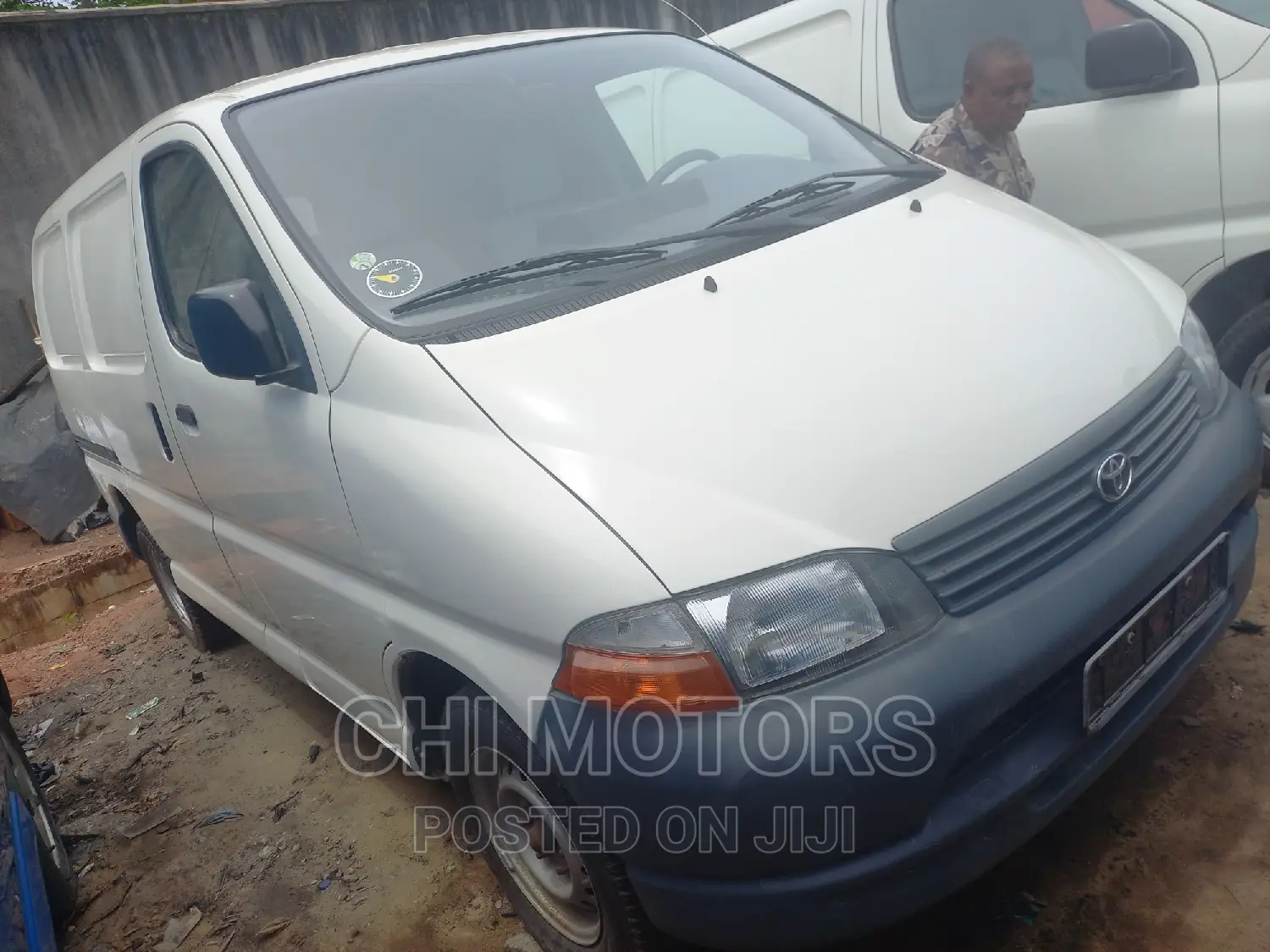 Toyota HiAce 2006 White