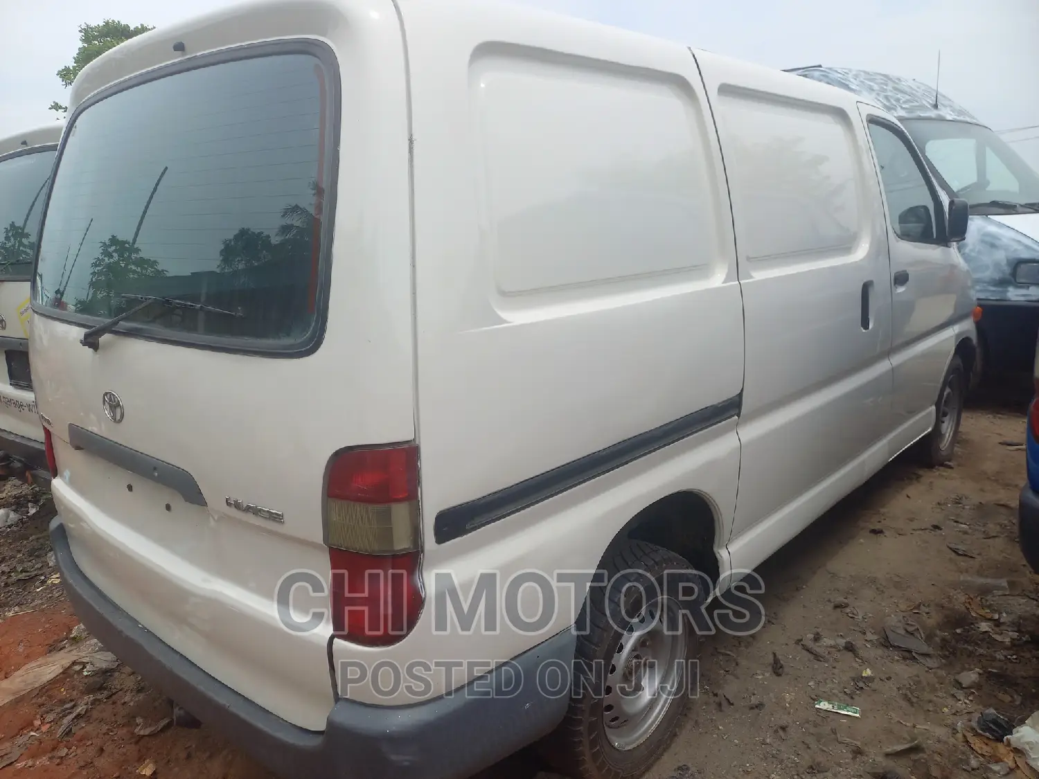 Toyota HiAce 2006 White