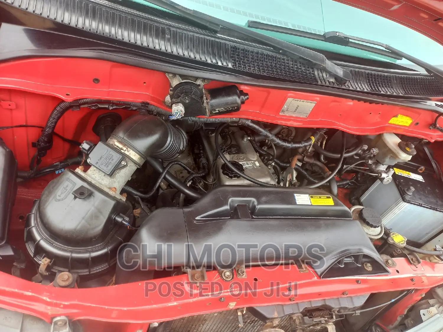 Toyota HiAce 2007 Red