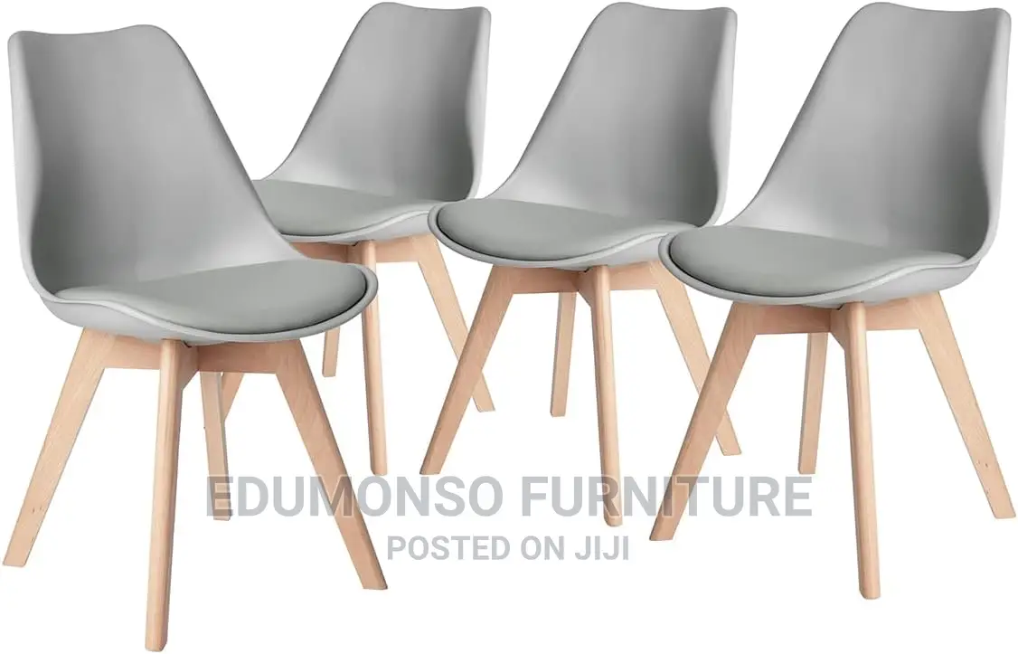 Dining Table With 4 Grey Chairs