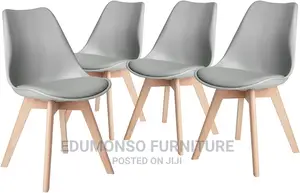 Dining Table With 4 Grey Chairs