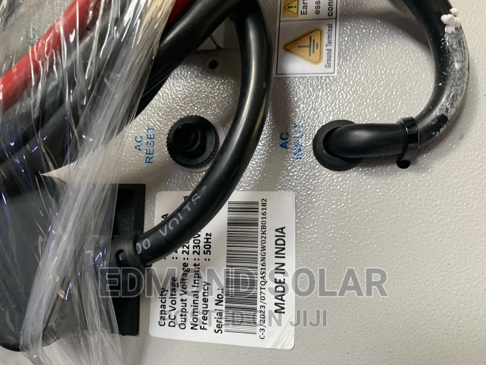 2.5kva 24V Soccer Power Solar Inverter Is Available