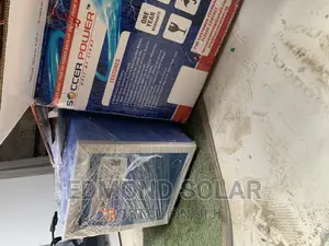 2.5kva 24V Soccer Power Solar Inverter Is Available