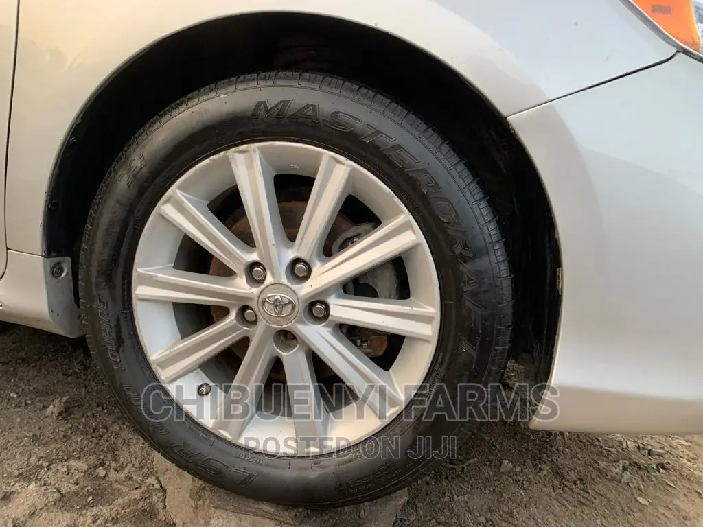 Toyota Camry 2013 Silver