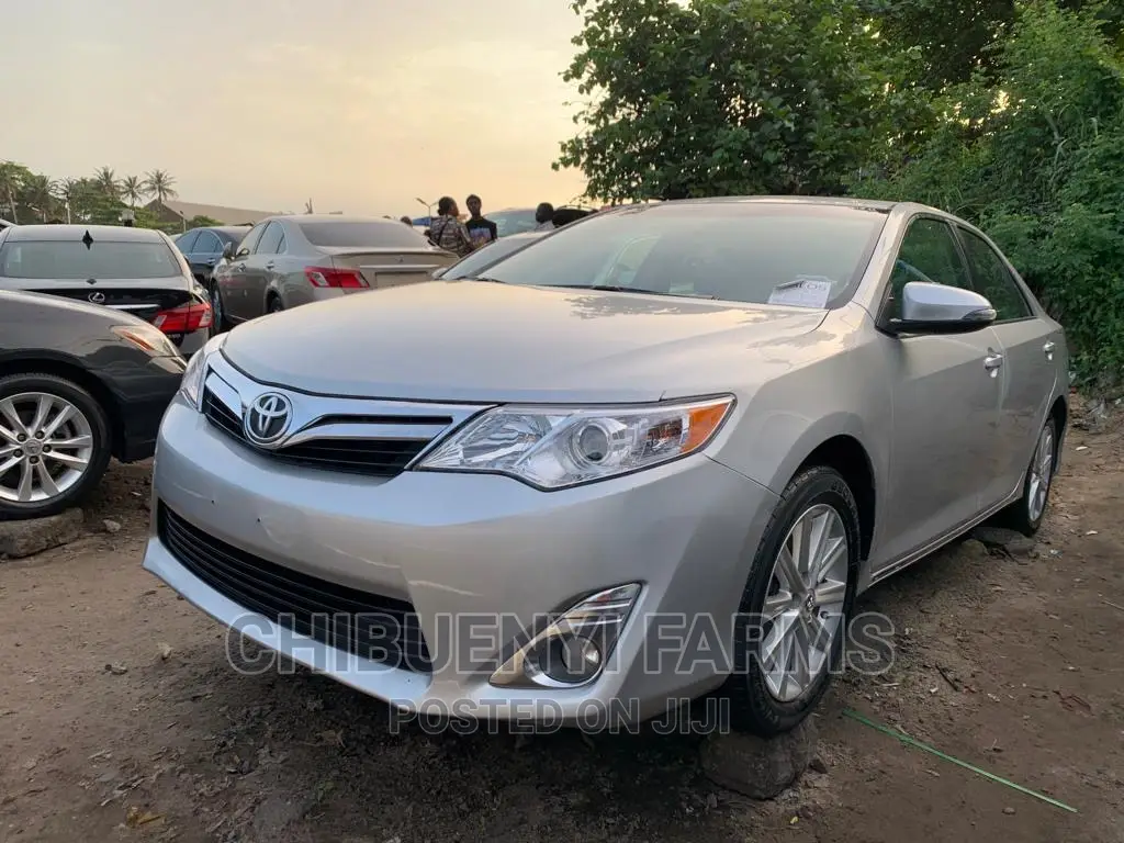 Toyota Camry 2013 Silver