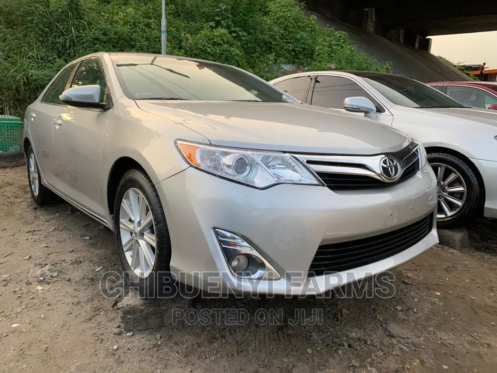 Toyota Camry 2013 Silver