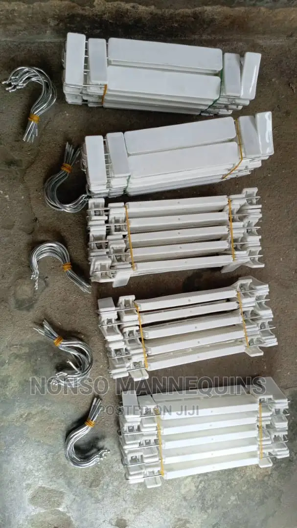 White Clips Hangers 10 Pieces