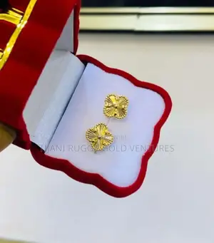 Pure Gold 750 Italy 18karat Earrings