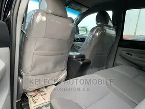 Toyota Tacoma X-Runner V6 2012 Black