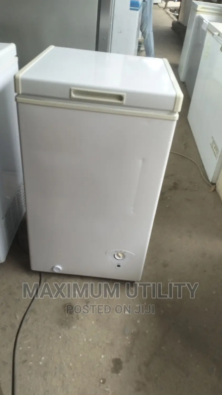 Currys Essentials 60 LTRS Chest Freezer