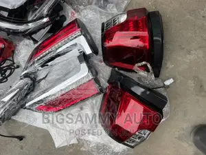 Lexus Lx 570 Complete Backlamp / Rearlight / Backlights