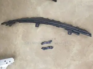 C300 2017 Front Bumper Clips