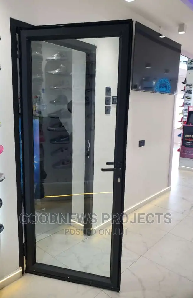 Aluminium Single Ebm Hinge Door