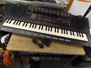 Quality Yamaha Keyboard PSS 490