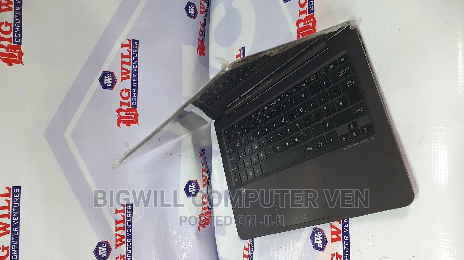 Laptop Asus UX305FA 8GB Intel Core M SSD 256GB