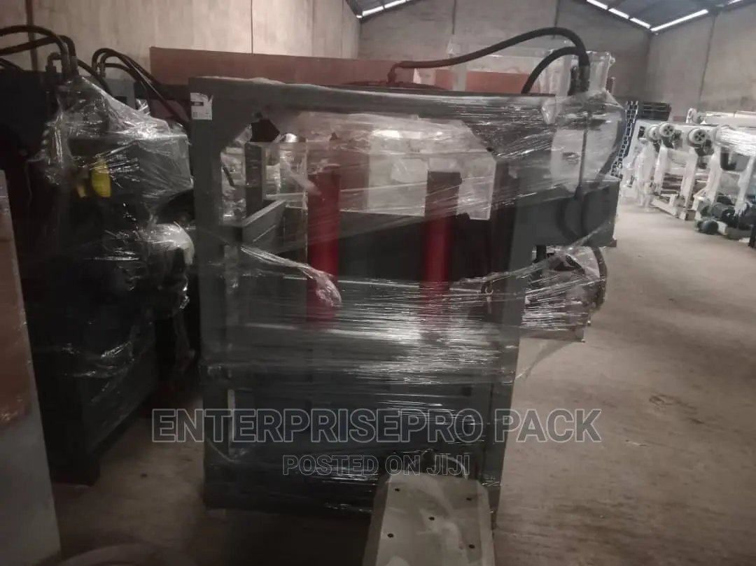 Hydraulic Bailing Machine