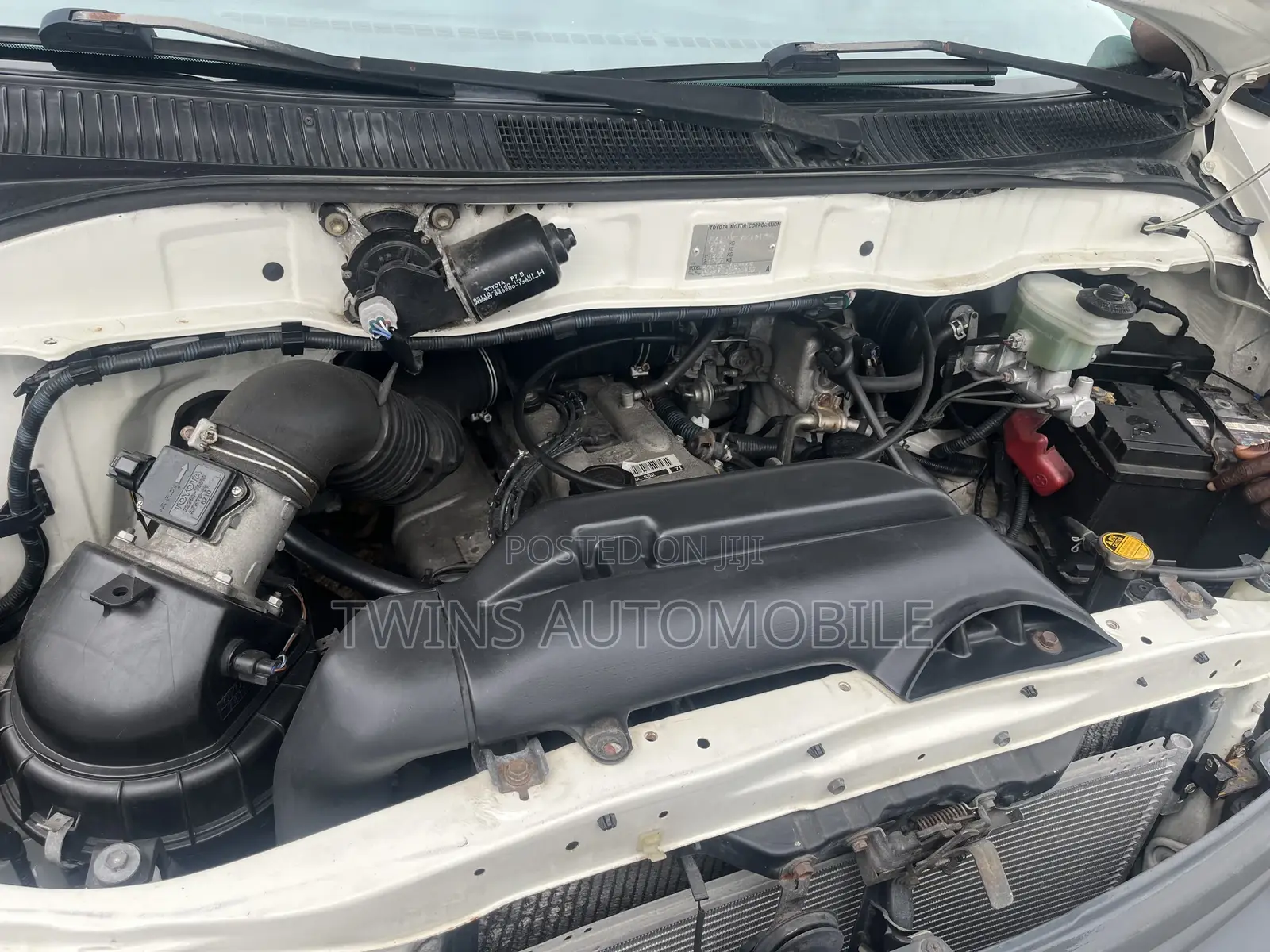 Toyota HiAce 2007 White