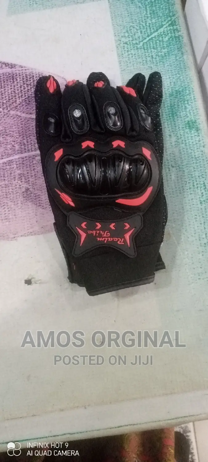 Leather Hand Gloves for Bikers