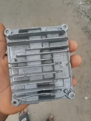 C300 2016 Headlight Replacement Chargers