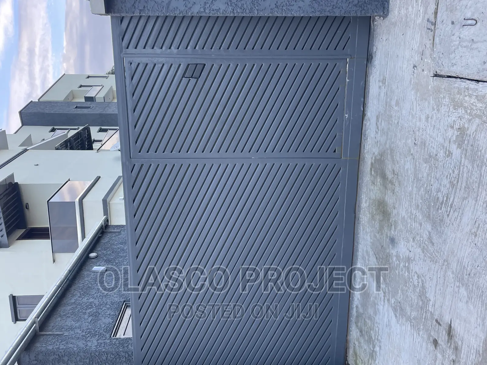 Rolling Remote Control Gate