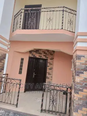 3bdrm Duplex in Eliozu, Port-Harcourt for rent