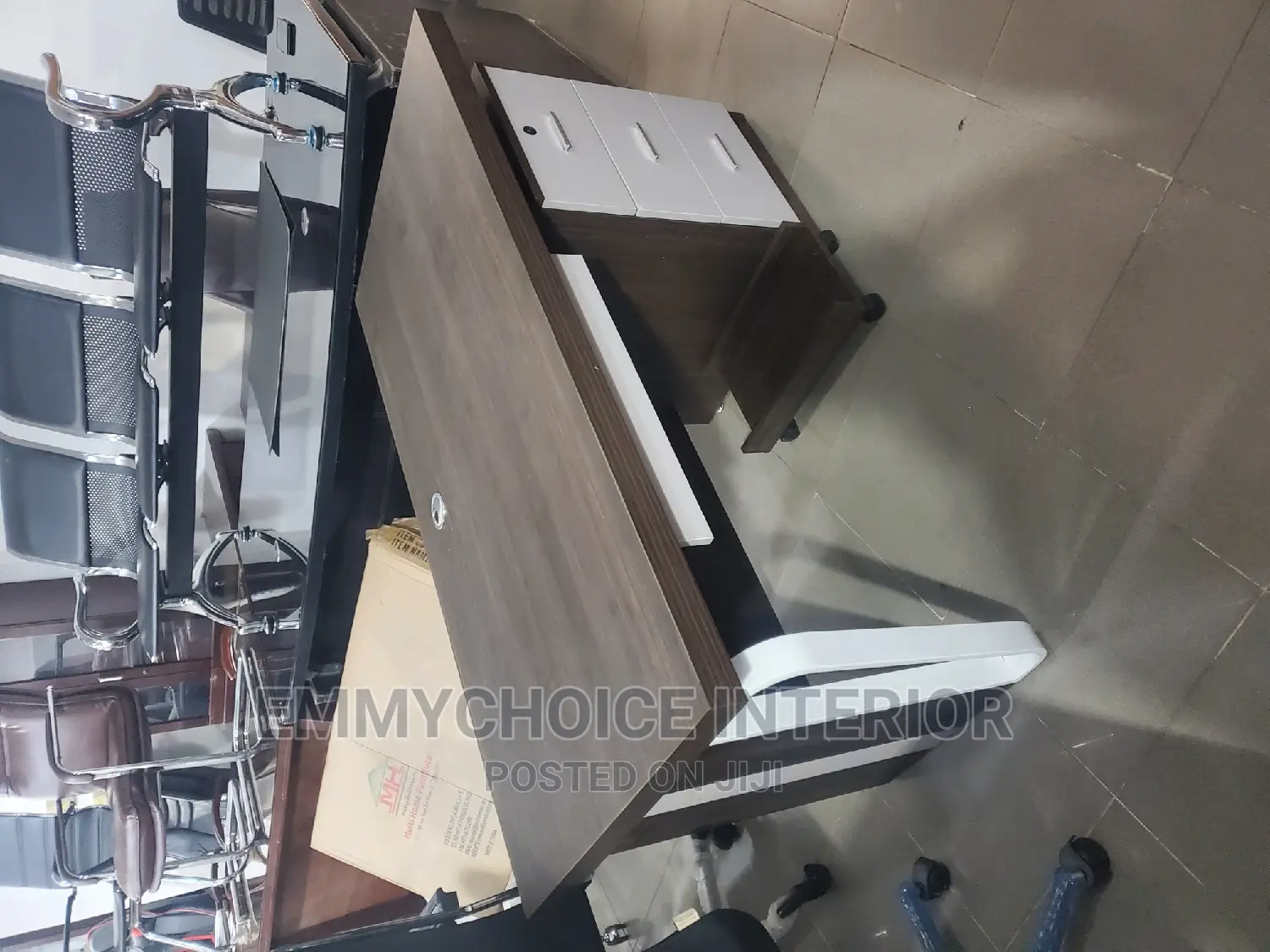 Italian Executive Table