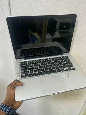Laptop Apple MacBook 2012 8GB Intel Core I5 HDD 500GB