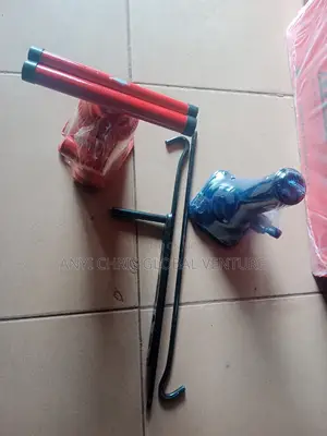 Toyota Hilux and Prado and Landcruser and Wheel Jak