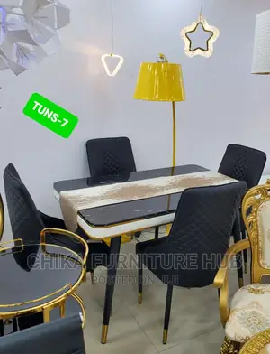 Quality Dinning by 4 Seaters