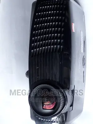 Strong Optoma Projector